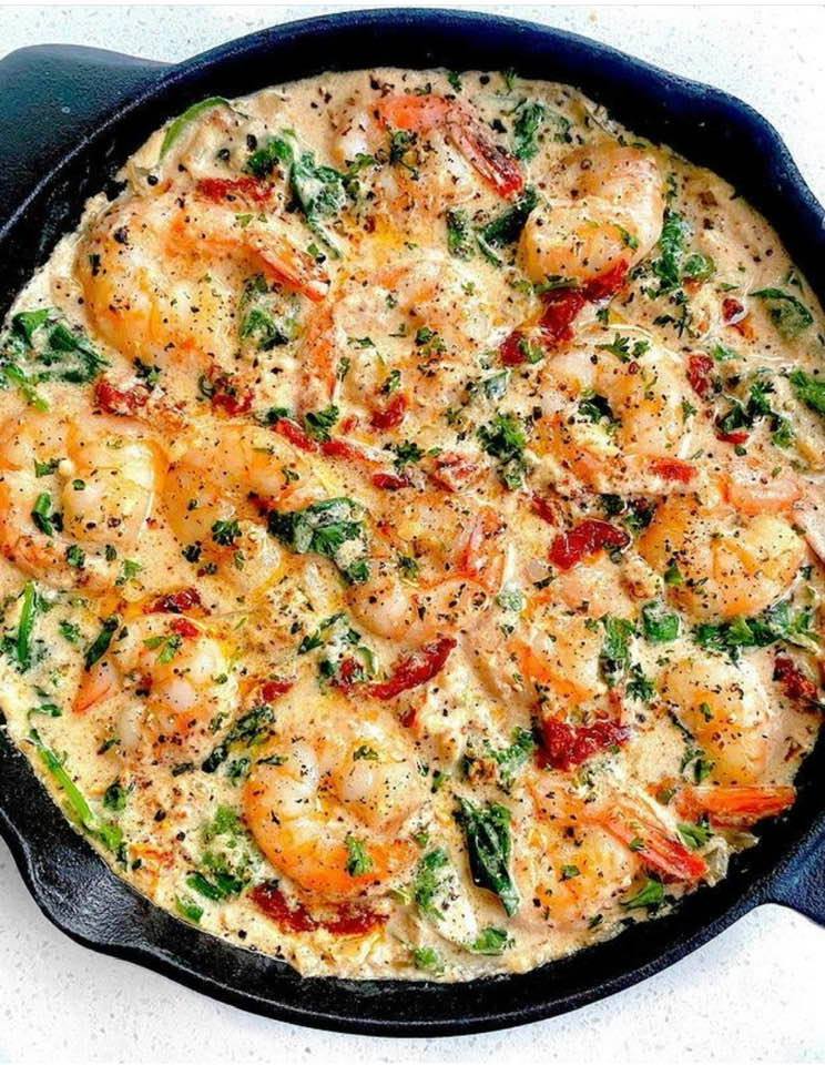 Creamy Garlic Shrimp Skillet